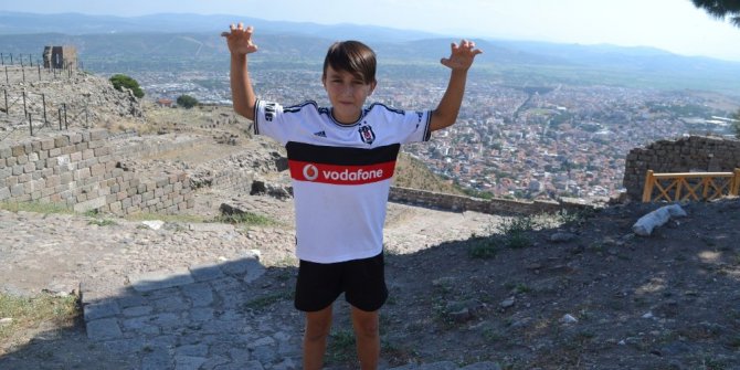 Manisalı 11 yaşındaki oyuncu Beşiktaş’ta forma giyecek