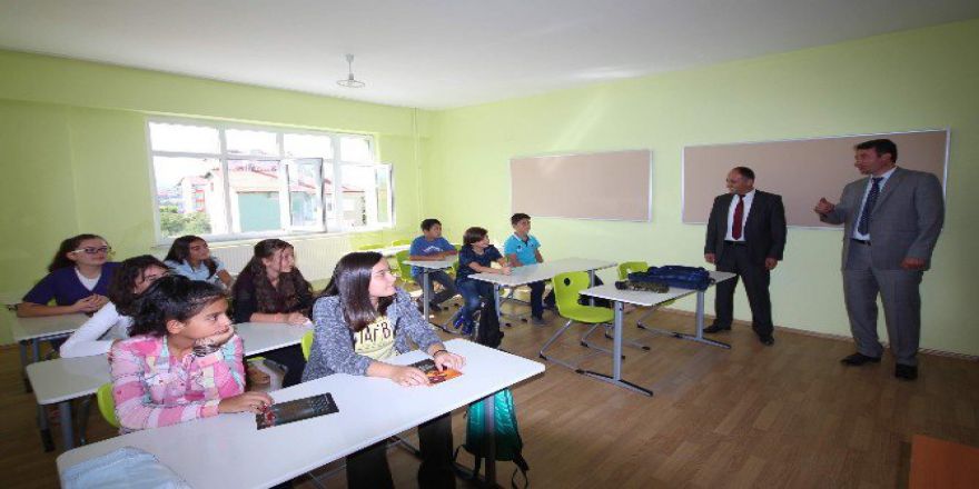 Başkan Özaltun, İlk Ve Ortaokul Öğrencileriyle Buluştu