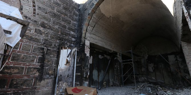 52 dükkanın küle döndüğü çarşı yeniden ayağa kaldırıldı