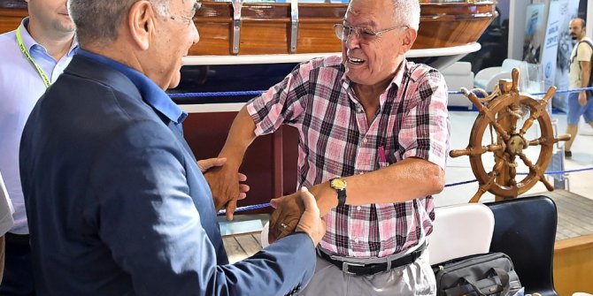 Kocaoğlu fuarda yorgunluk atıyor