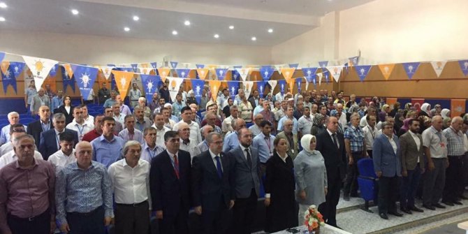 Başkan Yaman, AK Parti ilçe kongrelerine katıldı