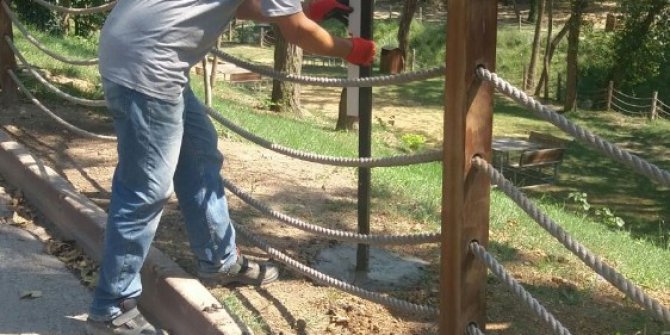 İzmit’te tabelalar yenileniyor