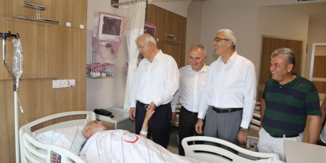 Torbalı’daki yeni devlet hastanesi hizmete başladı