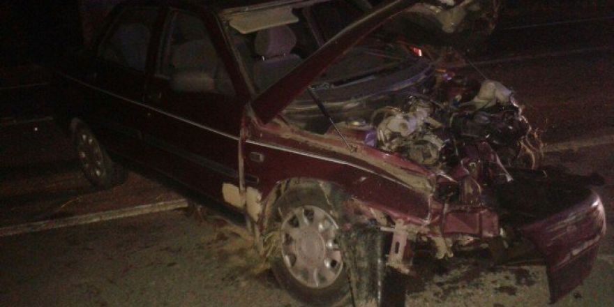 Elektrik Direğine Çarpan Otomobil Takla Attı: 1 Yaralı