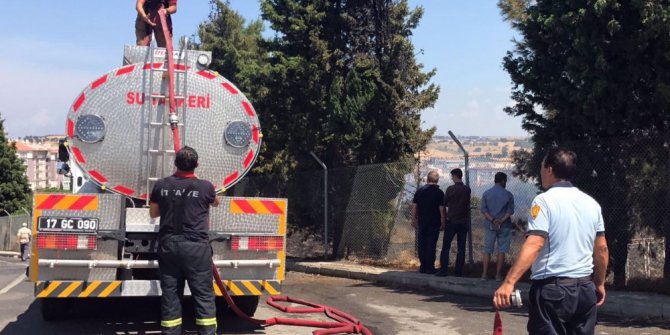 Çanakkale’de jandarma eğitim alanında yangın