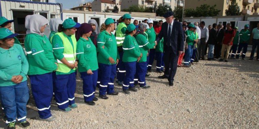 Başkan Kurt, Odunpazarı Belediyesi Çalışanlarıyla Bayramlaştı