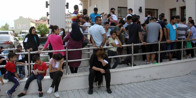 İstanbul’dan yola çıkan 103 kaçak göçmen Fethiye’de yakalandı