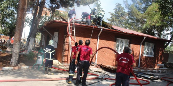 Aile sağlık merkezinde korkutan yangın