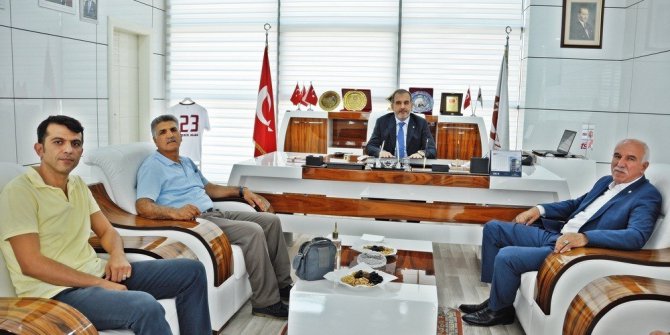 Başkan Alan’dan kursiyerlere altın hediye