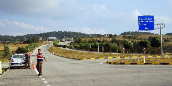 Jandarma’dan Devrekani kavşağına radarlı önlem