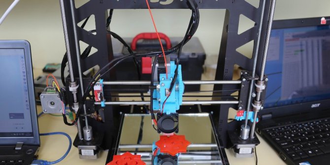 CÜ’de ’Üç boyutlu Yazıcı Projesi’ hayata geçirildi