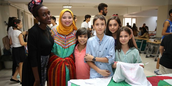 Dünya gençleri Karşıyaka’ya hayran kaldı