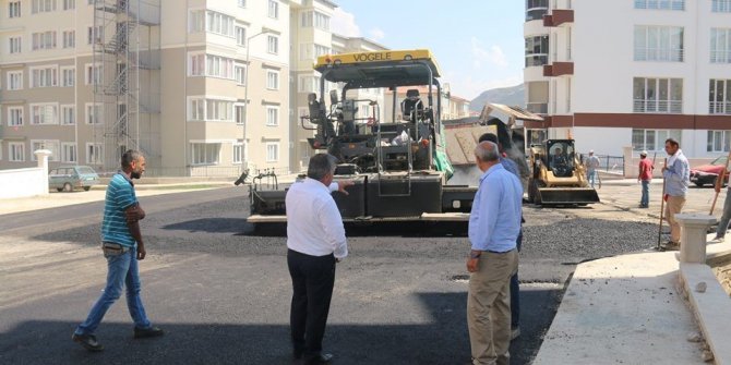 Başkan Özdemir’den asfaltlama çalışmalarına takip