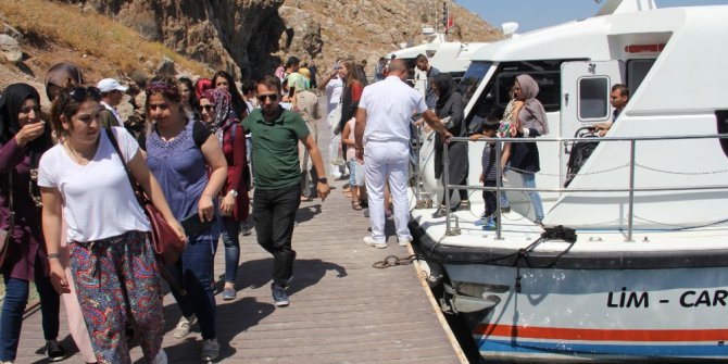 Deniz otobüsleri 15 bin yolcu taşıdı