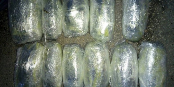 Otobüste 14 kilo esrar ele geçirildi