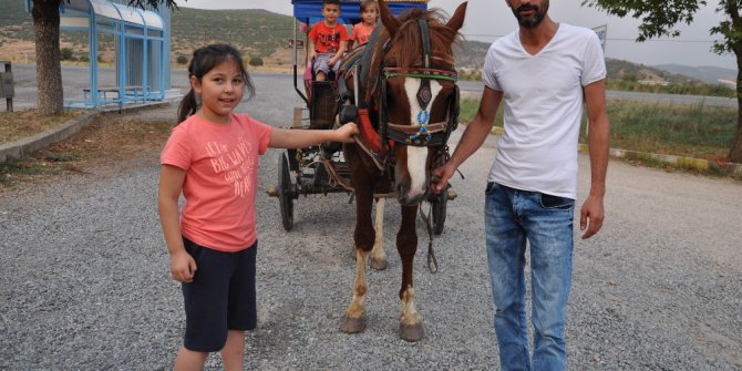 Simav’da çocukların fayton sefası