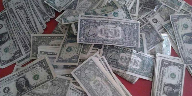 Sahte dolarlar müzisyenleri isyan ettirdi