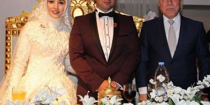 Yakutiye Gençlik Kolları Başkanı Mesut Abuşoğlu, Betül Maraş ile dünya evine girdi