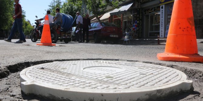 Rögar kapağı hırsızlarına karşı 50 tona dayanıklı plastik kapaklı önlem