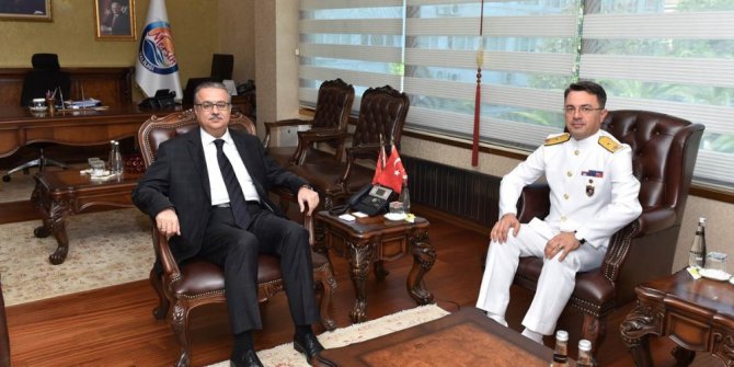 Tuğamiral Gürbüz’den Vali Su’ya ziyaret