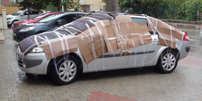Vatandaşlardan araçlarına kartonlu ve halılı ’dolu’ önlemi