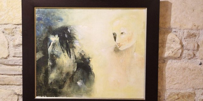 Işık Söğütlü’nün yağlı boya resim sergisi Kuşadası’nda açıldı