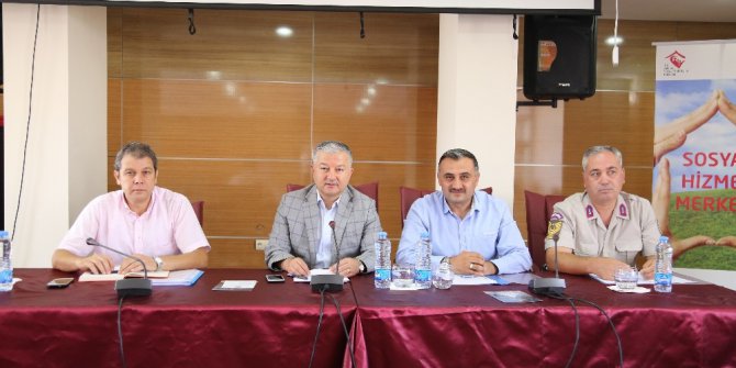 Devli’de muhtarlarla istişare toplantısı yapıldı