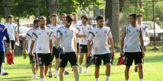Erdekspor, Gölcük kampında iddialı hazırlanıyor