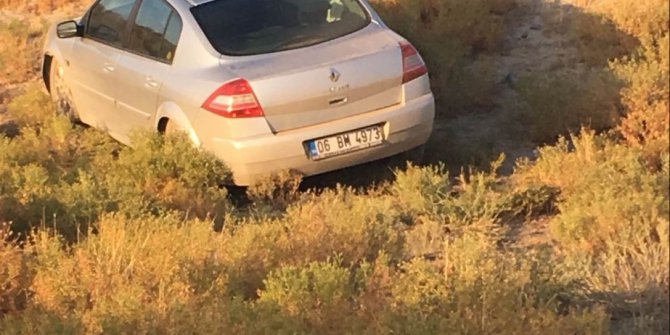 Kontrolden çıkan otomobil tarlaya girdi: 2 yaralı