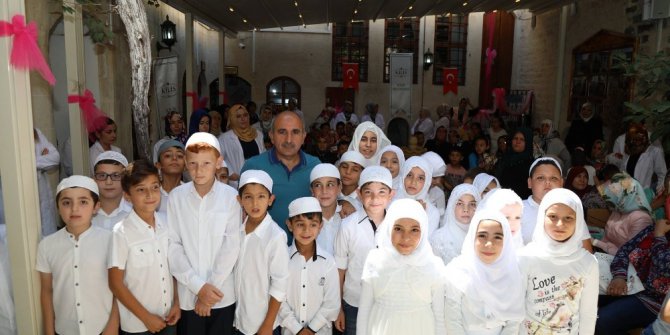 Kur’an-ı Kerime geçen öğrencilere taç giydirme töreni yapıldı