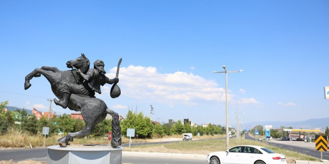 Bolu’nun simgeleri dönel kavşaklarda sergileniyor