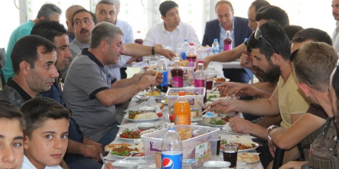 Kaymakam Öztürk, esnaf ile bir araya geldi