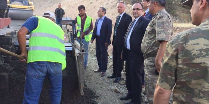 Vali Sonel,Pertek yolundaki çalışmaları inceledi