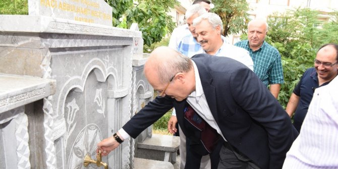 Pazar yerine çeşme ve mescit