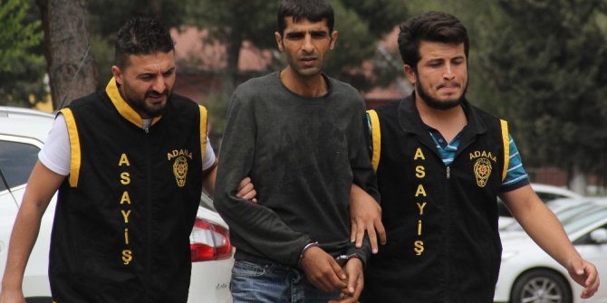 Toplu taşımadan hırsızlık güvenlik kamerasında