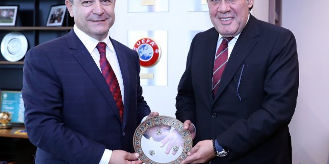 Eskişehirspor Başkanı Özeçoğlu, Yıldırım Demirören ile görüştü