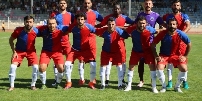 Geçen senenin namağlup şampiyonu forma bulamadı