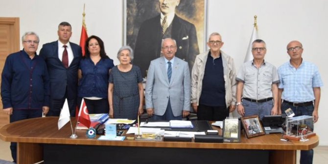 Albayrak Namık Kemal’in torunlarını ağırladı
