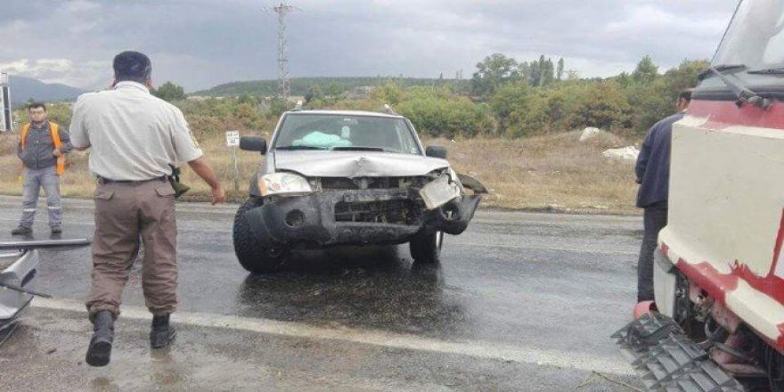 Emet’te Trafik Kazası: 3 Yaralı