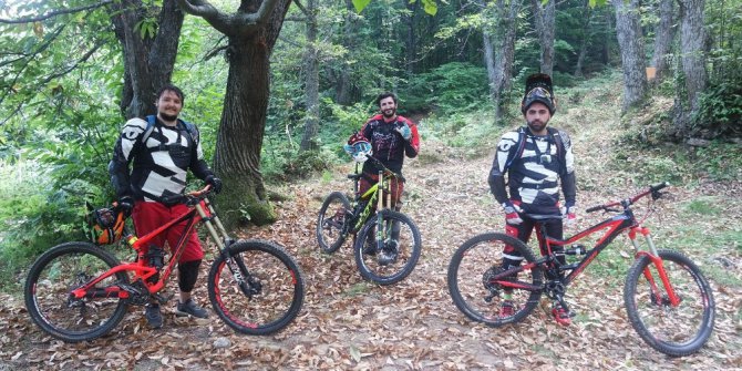 Uludağ downhill bisikletçilerinin tercihi oluyor