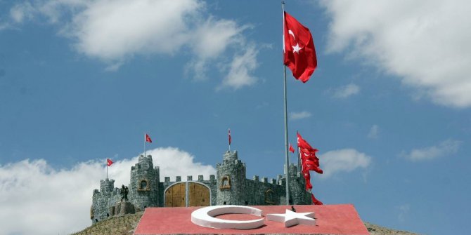 Halk arasında dolaşan rivayet kale yaptırdı