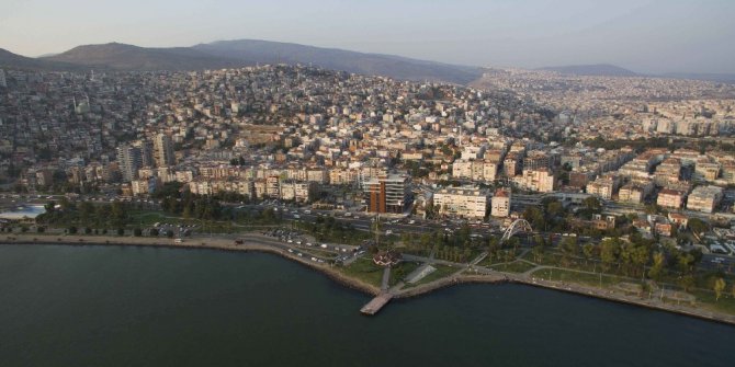 Bayraklı’da eskiyen planlar yenileniyor