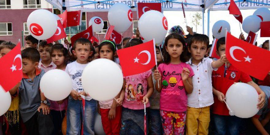 10 Bin Öğrenciye 40 Bin Tohum