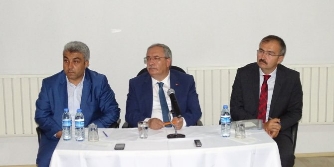 Vali Nayir: Bizler muhtarlarımızı önemsiyoruz