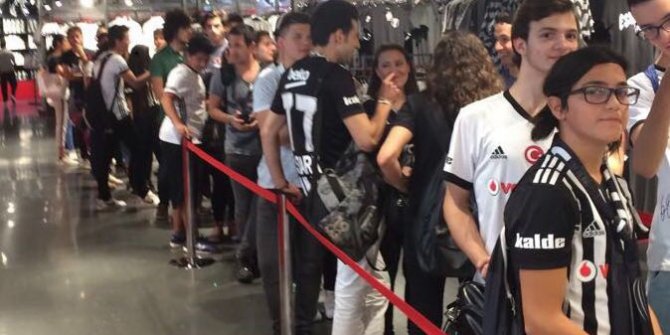 Vodafone Park’ta Pepe kuyruğu