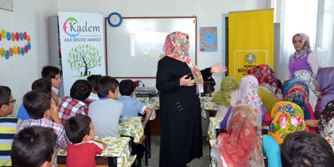 Aile Destek Merkezi uzmanları Yaz Kur’an Kursu öğrencilerine eğitim verdi