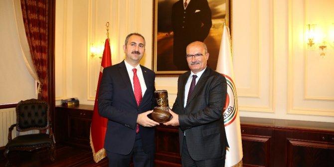 ATO Başkanı Baran: "Arabuluculuğun yasalaşması iş dünyası olarak beklentilerimiz arasındadır"