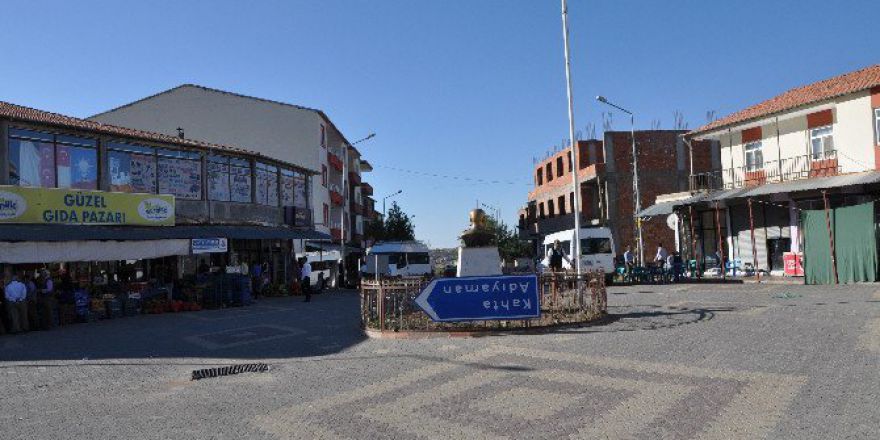 Sürücülerden Ters Asılan Tabelaya Tepki