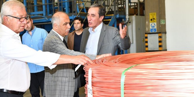 Vali Karahan, NASA’ya bakır kablo üretimi yapan fabrikayı inceledi