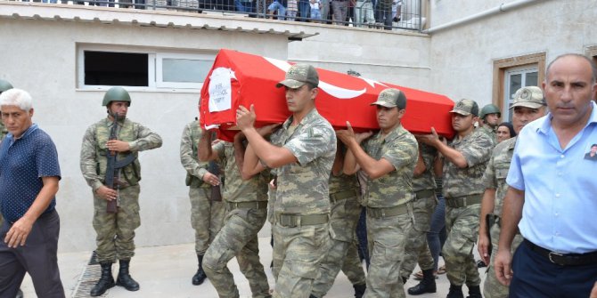 Burun ameliyatının ardından hayatını kaybeden asker toprağa verildi